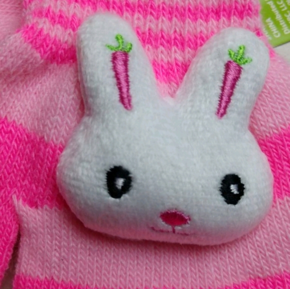 Kid gloves with attached adorable animal character, NEW never used. 🐰 Bunny - Picture 2 of 4